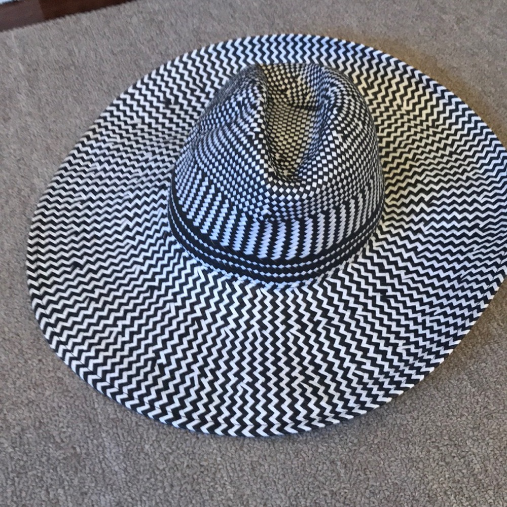 Straw hat